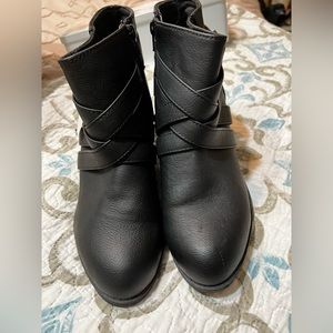 American eagle leather booties.